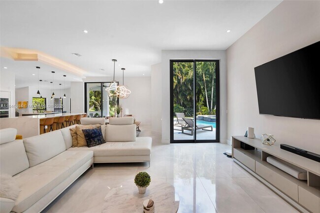 Foto del edificio - 6586 NW 97th Dr