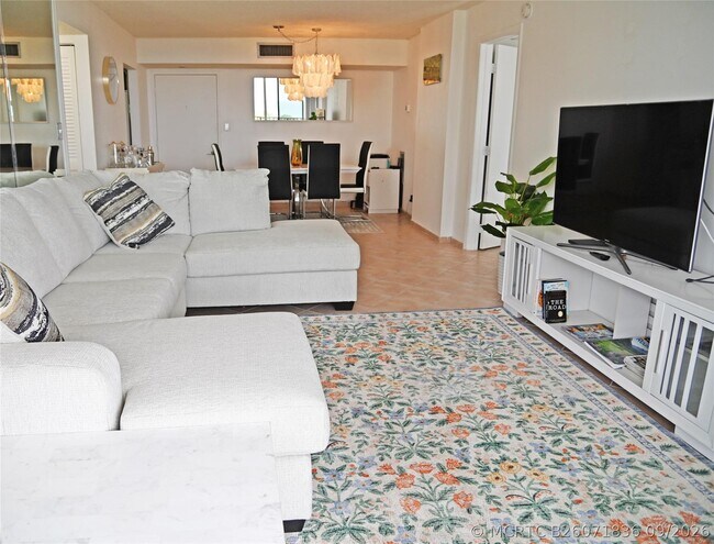 Foto del edificio - 525 N Ocean Blvd