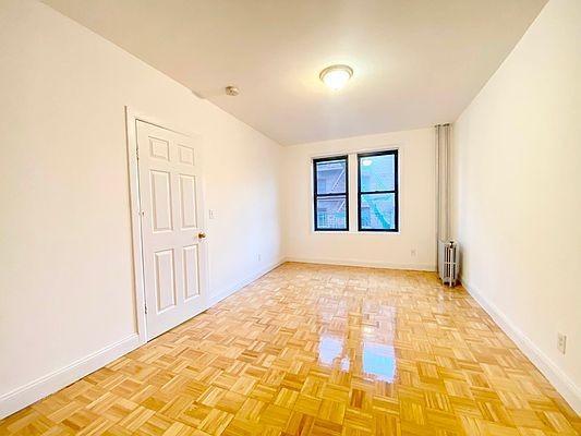 Foto principal - 1 bedroom in BRONX NY 10471