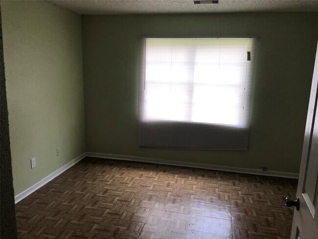 Foto del edificio - 4206 Grassmere St