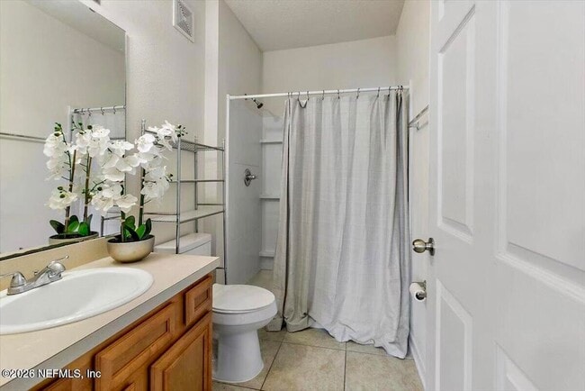 Foto del edificio - 8201 Green Parrot Rd