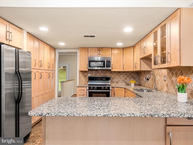 Building Photo - 101 Amity Dr