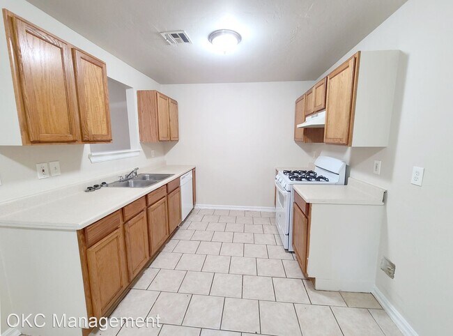 Building Photo - 3 br, 2 bath House - 624 SE 14th Street