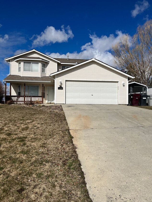 Primary Photo - 4 Bd/3 Ba Beautiful Home on Military Hill!