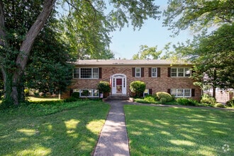 Building Photo - 8110 Birnam Wood Dr