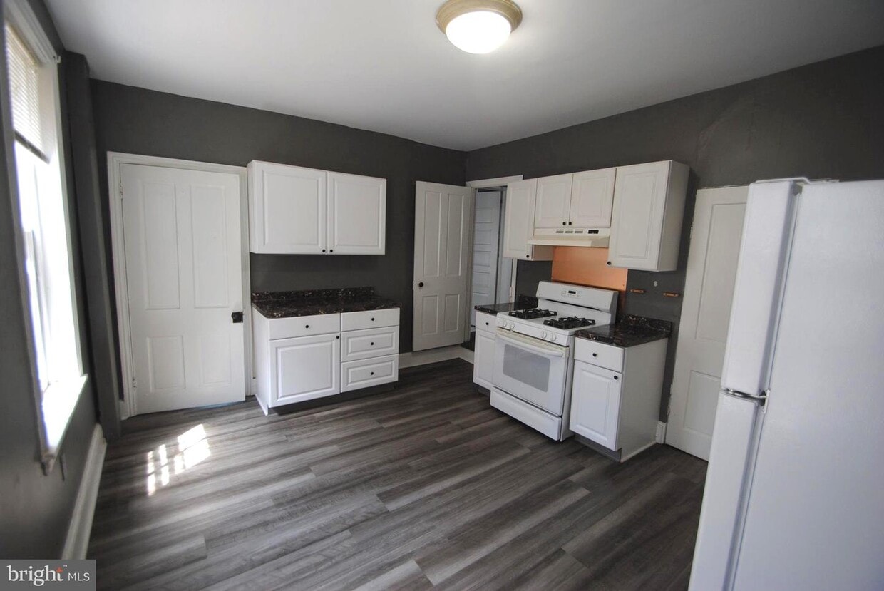 Foto principal - 317 E Union St