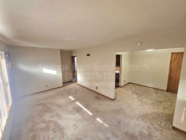 Foto del edificio - 8883 St Cyr Dr