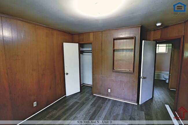 Foto del edificio - 928 30th Ave N