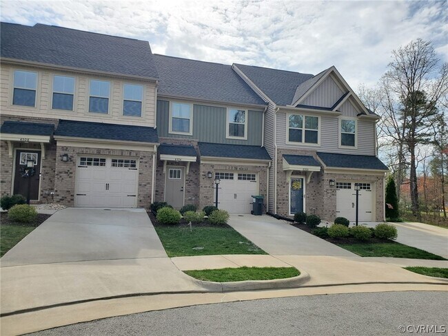 Foto del edificio - 4304 Braden Woods Dr