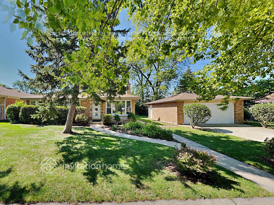 Foto principal - 7621 W Madison St