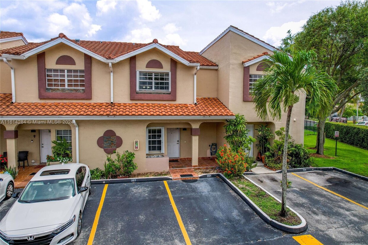 Foto principal - 6400 SW 138th Ct