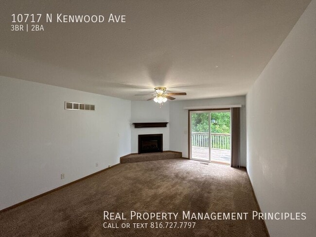 Building Photo - 10717 N Kenwood Ave