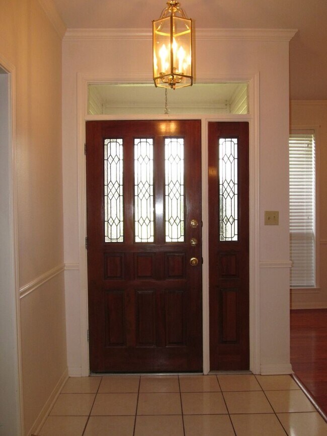 Foto del edificio - 4 BEDROOM, NORTH BELTON