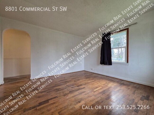 Foto del edificio - 8801 Commercial St SW