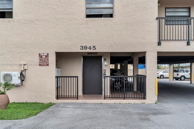Foto del edificio - 3945 SW 89th Ave