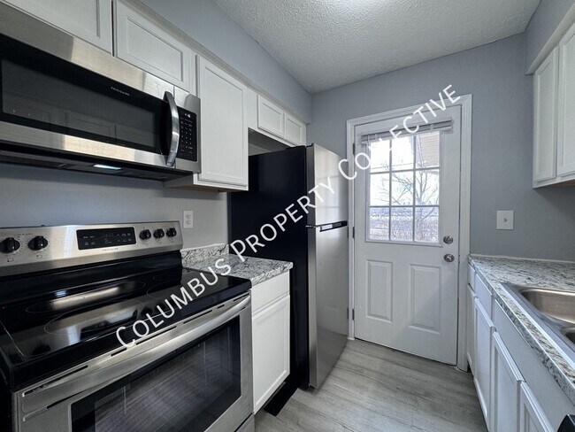 Foto del edificio - 4087 Greenery Dr