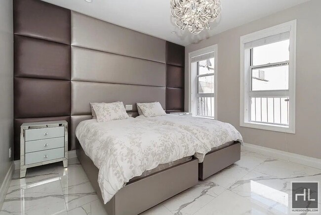Foto del edificio - 4711-4713 13th Ave