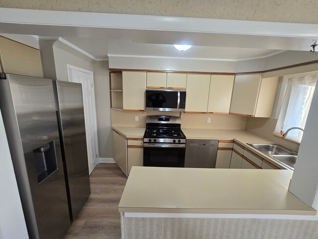 Building Photo - 1926 Guy Way