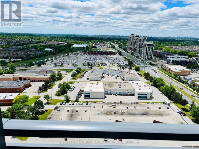 Photo du bâtiment - 9751 Markham Rd