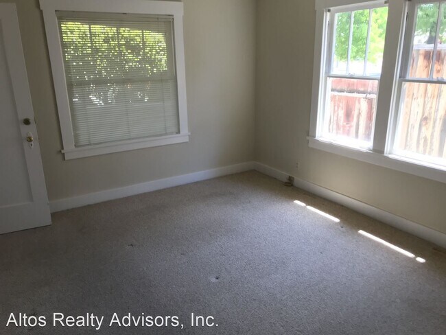 Building Photo - 2 br, 1.5 bath House - 531 S. Frances Street