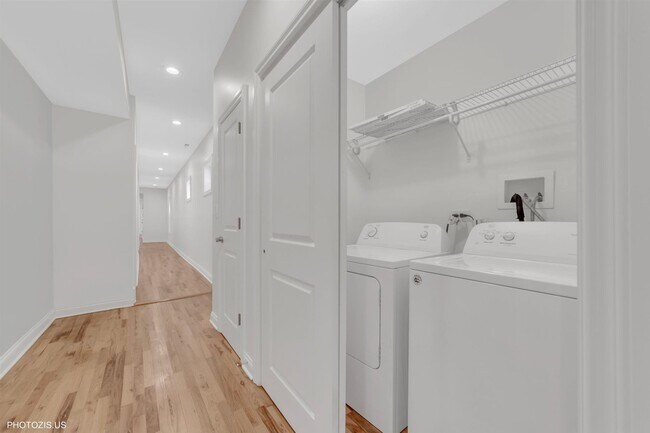 Foto del edificio - 6711 S Paxton Ave