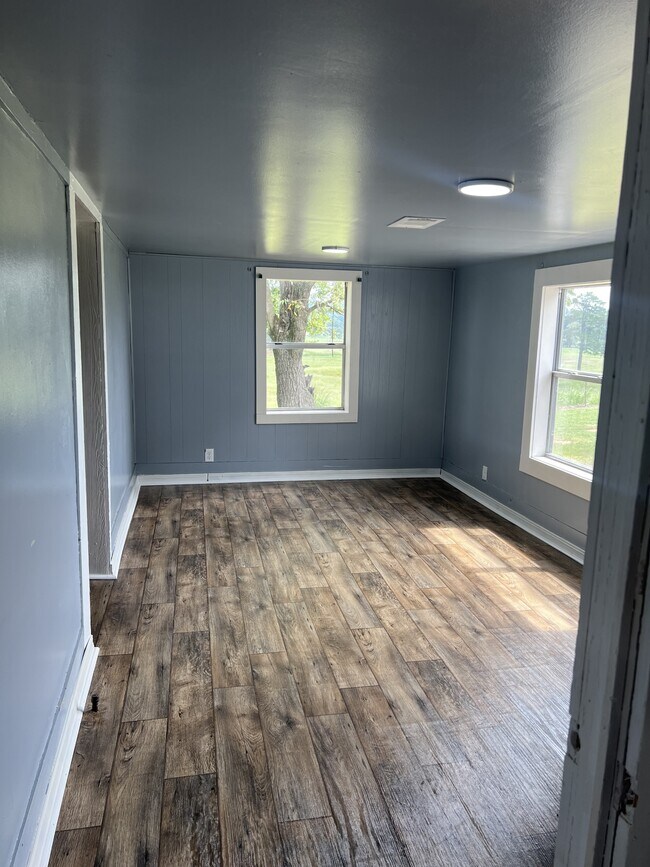 Building Photo - 286 Co Rd 2674