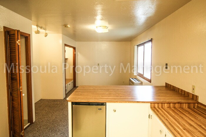 Foto principal - 718 W Pine St