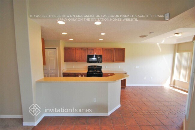 Building Photo - 13343 Biscayne Dr