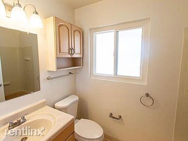 Building Photo - 3 br, 2 bath House - 656 Sandalwood Dr