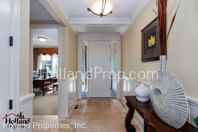 Foto del edificio - 6 br, 5 bath House - 5817 NW Sicily Ave