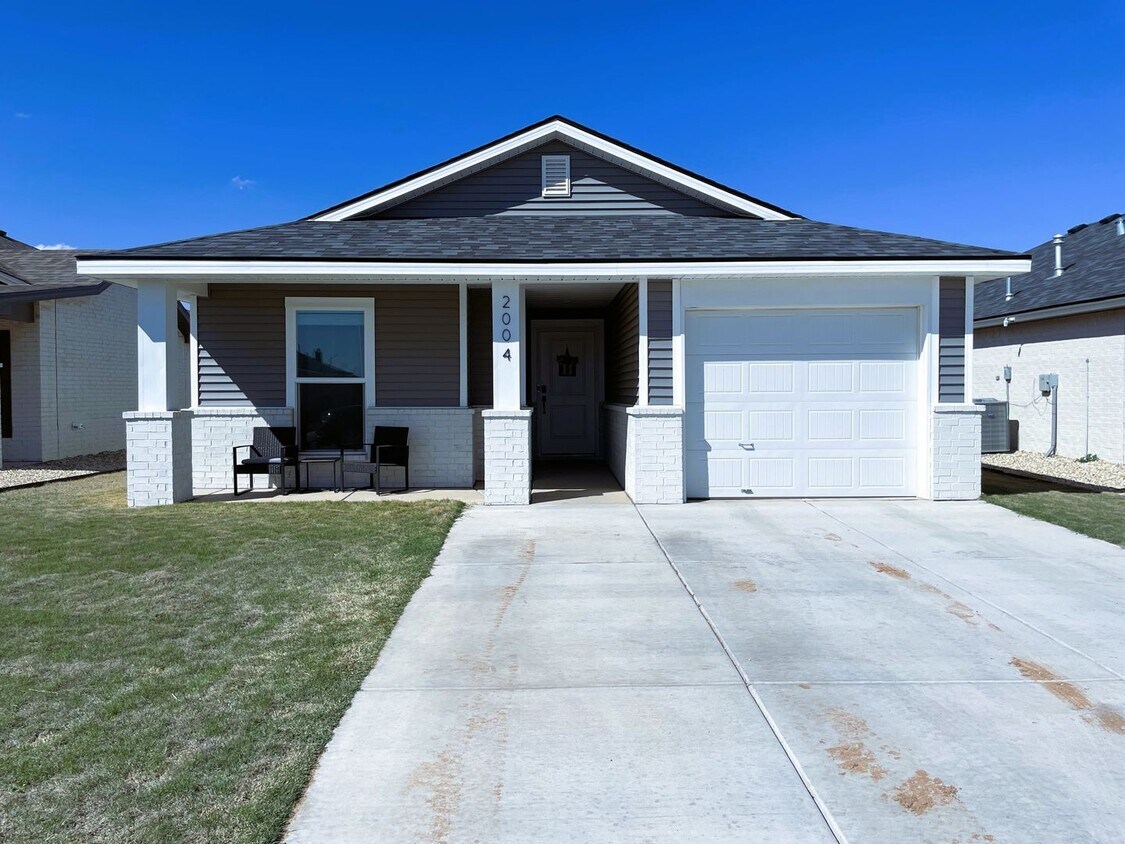 Stunning Two Bedroom Home In Bell Farms! House Rental in Lubbock, TX