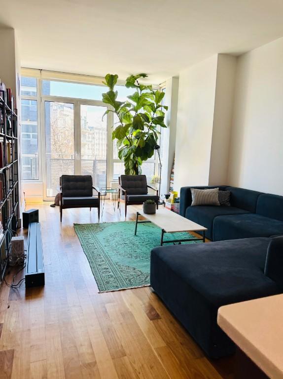 Foto principal - 1 bedroom in Brooklyn NY 11211