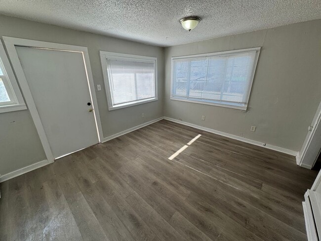 Foto del edificio - 2619 E Willamette Ave