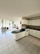 Building Photo - 95-2047-2047 Waikalani Pl