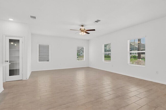 Foto del edificio - 314 Ashby Dr