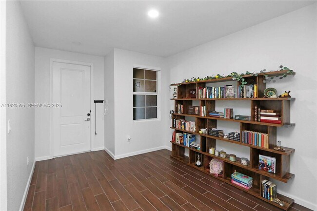 Foto del edificio - 14580 SE 26th Ave