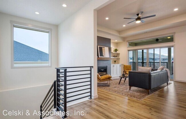 Foto del edificio - 5 br, 3 bath House - 1671 Jericho Rd