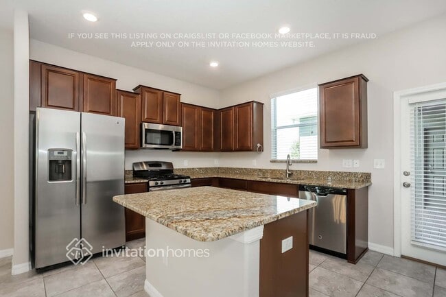 Foto del edificio - 6341 Shore Vista Pl