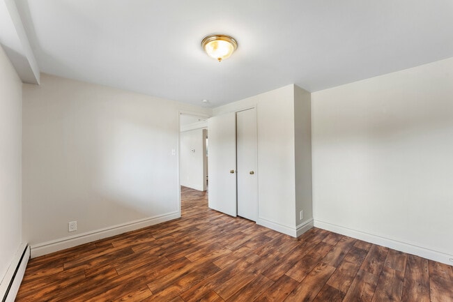 Building Photo - 1823 Gold Hunter LLC