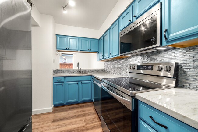 Foto del edificio - 1925 46th Ave