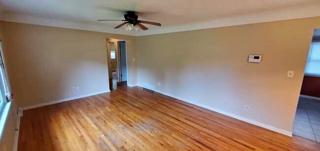 Foto del edificio - 3901 SW 7th St