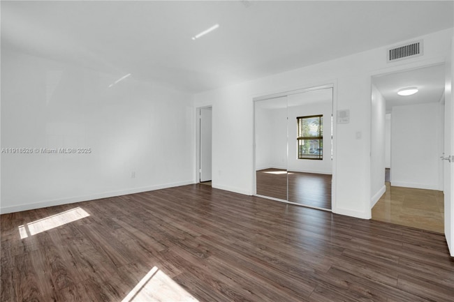 Foto del edificio - 9823 SW 93rd Terrace