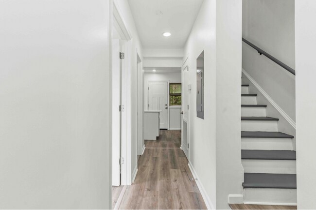 Foto del edificio - 1452 Smith Pl SE