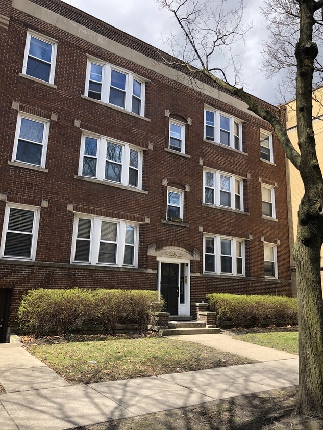 Foto principal - 6346 N Wayne Ave