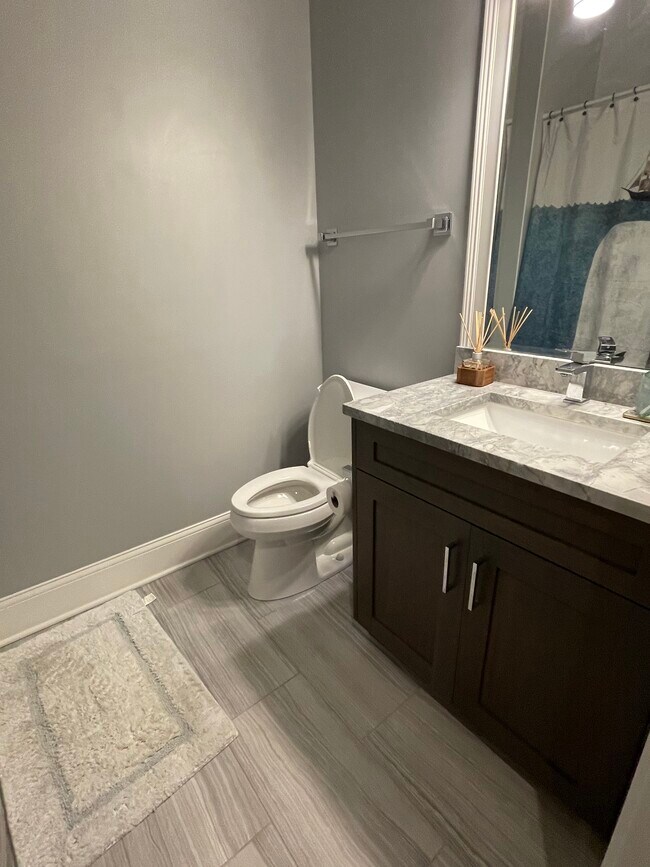 Second bathroom - 2455 N Racine Ave