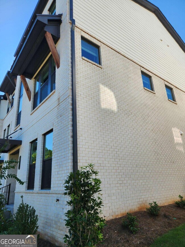 Building Photo - 20 GA-20