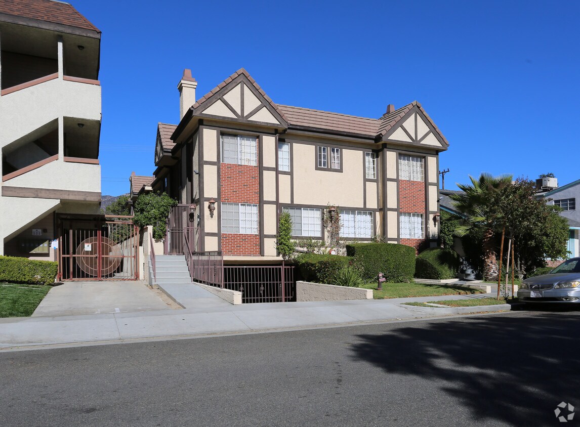 361 Salem St, Glendale, CA 91203 Apartments in Glendale, CA