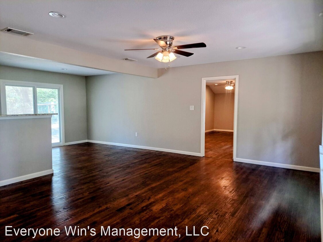 Primary Photo - 3 br, 2 bath House - 5301 Wood Land