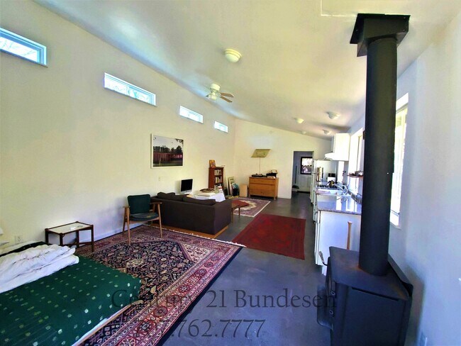 Foto del edificio - 4800 Muniz Ranch Rd
