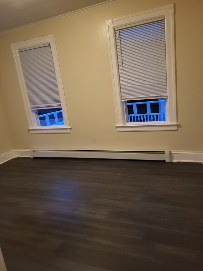 Bedroom - 83 Grand Ave